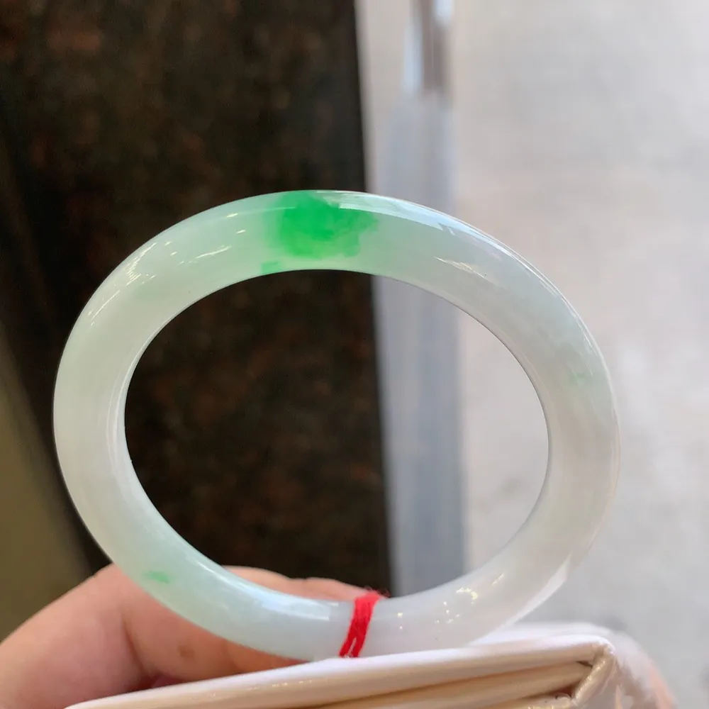 圆条冰阳绿 无瑕 尺寸:53.7/8.5 色好