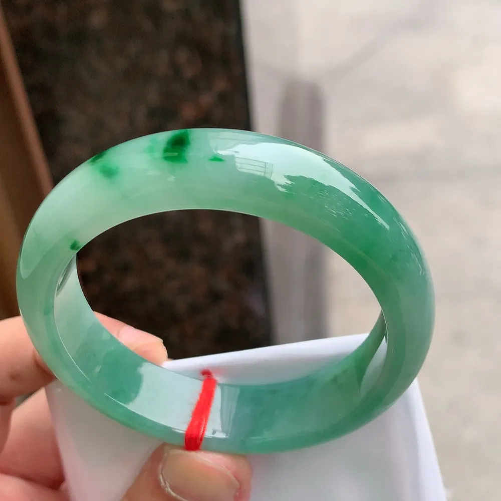 正圈冰糯辣绿 无瑕 尺寸:54.4/14.2/8.1 色好