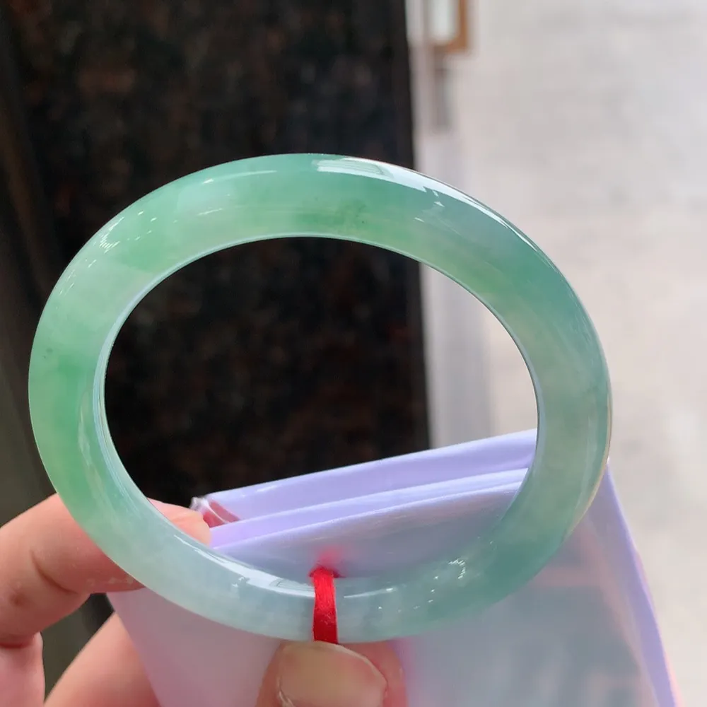 圆条冰绿 无瑕 尺寸:55.3/9 冰润