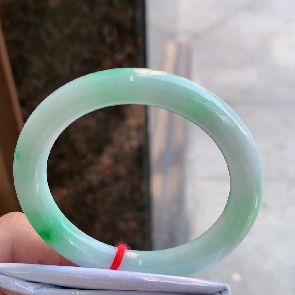 圆条冰糯阳绿 无瑕 尺寸:54.5/9.4 色好