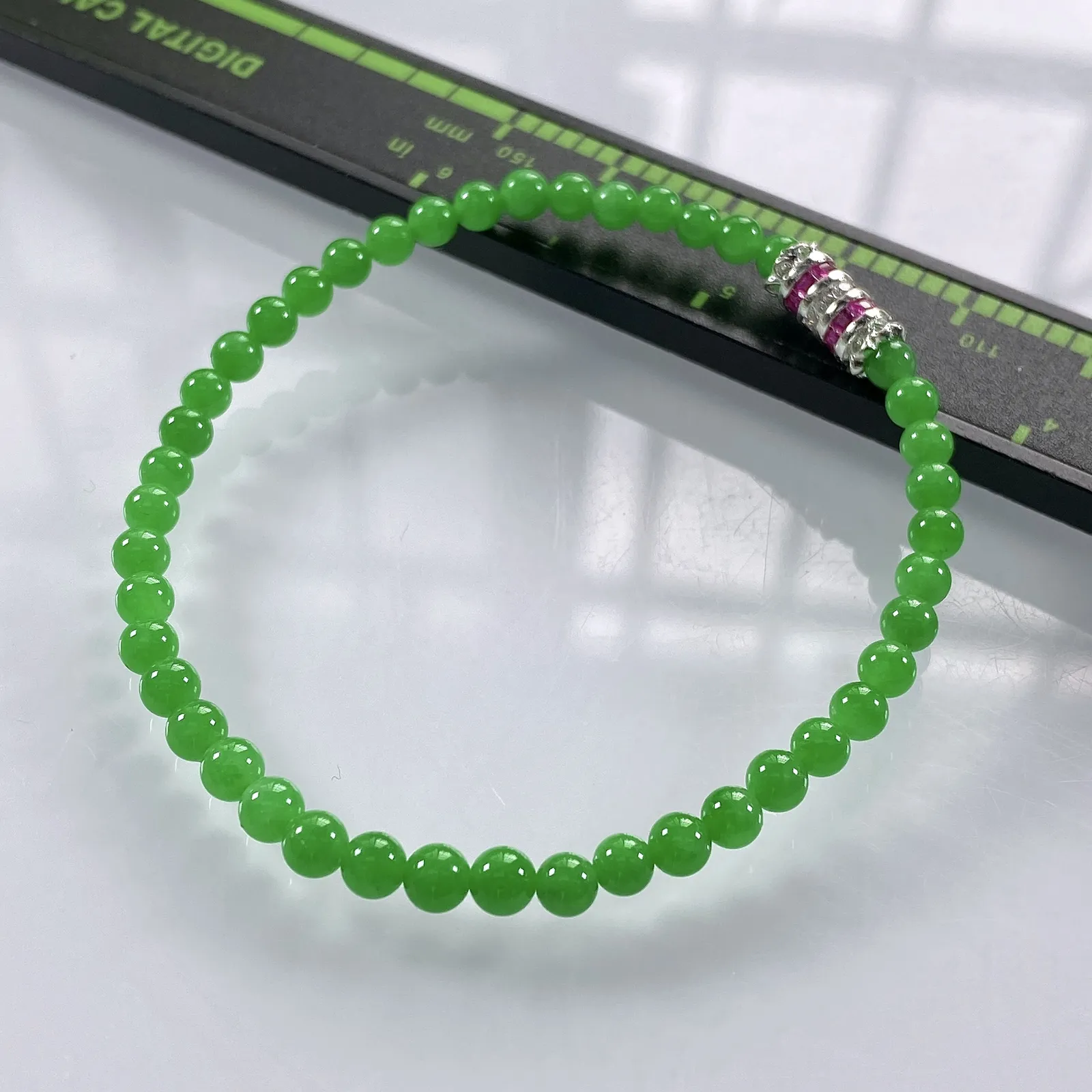 收藏级别，缅甸天然翡翠A货，卡4冰种起胶正阳绿小米珠小圆珠手串手链，尺寸：4mm/44颗，长度170mm，重量：4.92g
