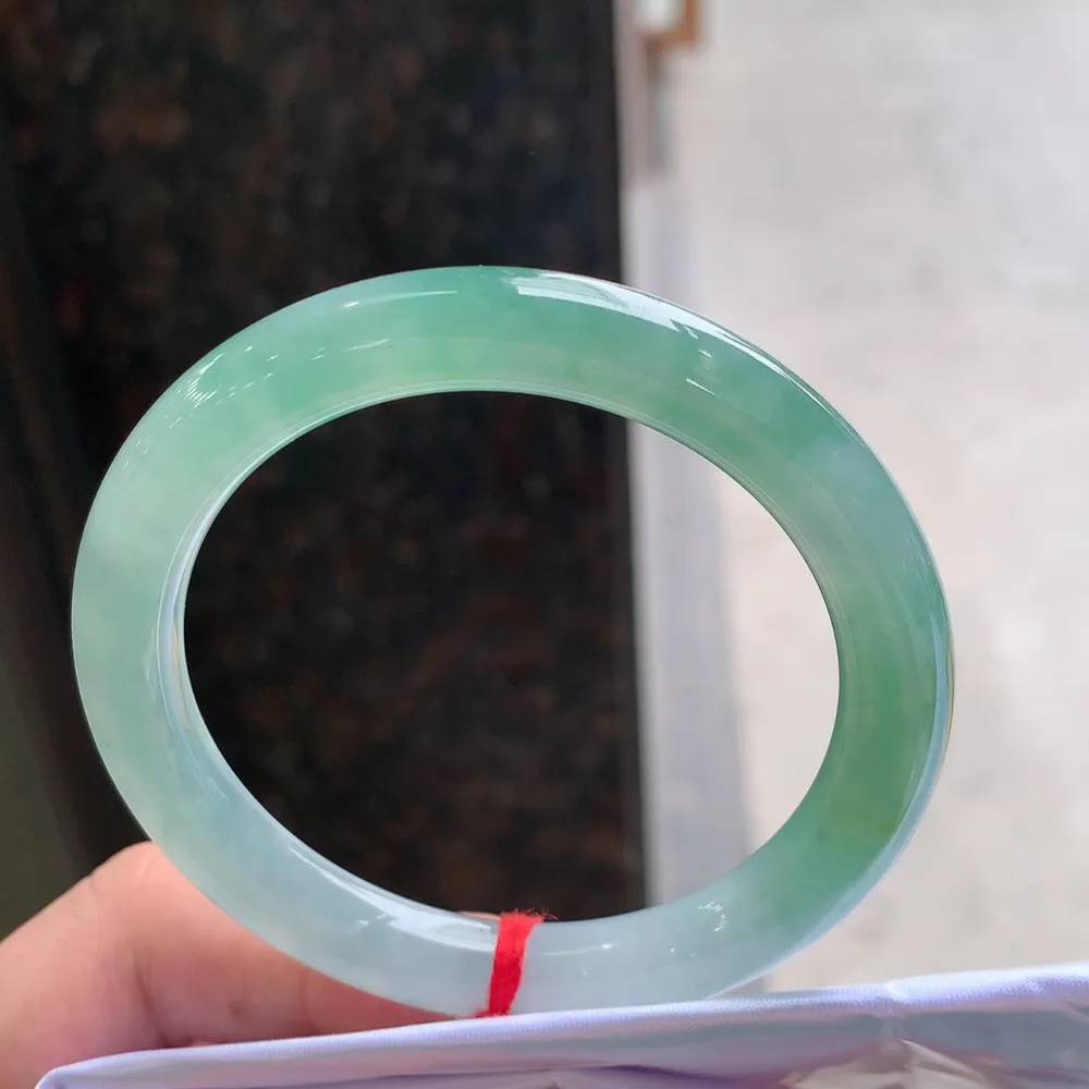 圆条冰绿 无瑕 尺寸:55.3/9 冰润