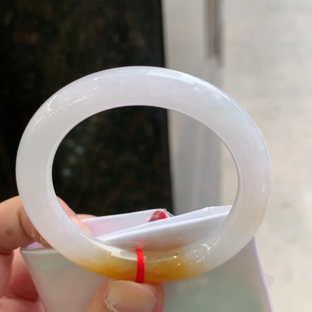 圆条冰黄翡 无瑕 尺寸:52.1/9.7 超值