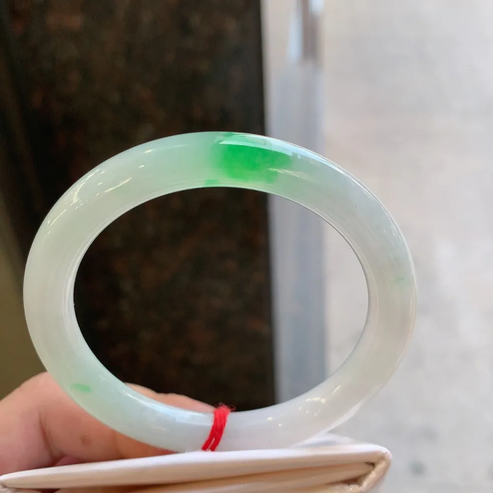 圆条冰阳绿 无瑕 尺寸:53.7/8.5 色好