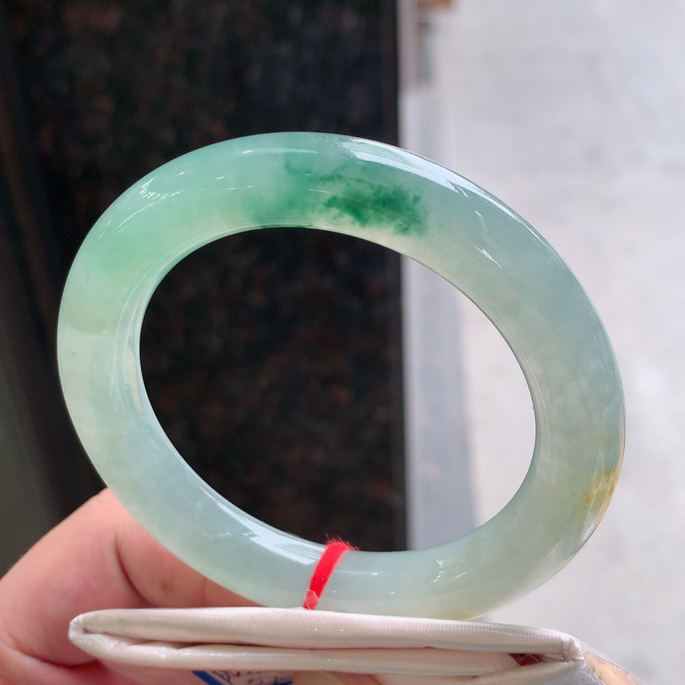 圆条冰黄翡飘花 无瑕 尺寸:57.1/11.1 种水好 花美