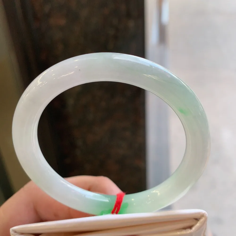 圆条冰阳绿 无瑕 尺寸:53.7/8.5 色好