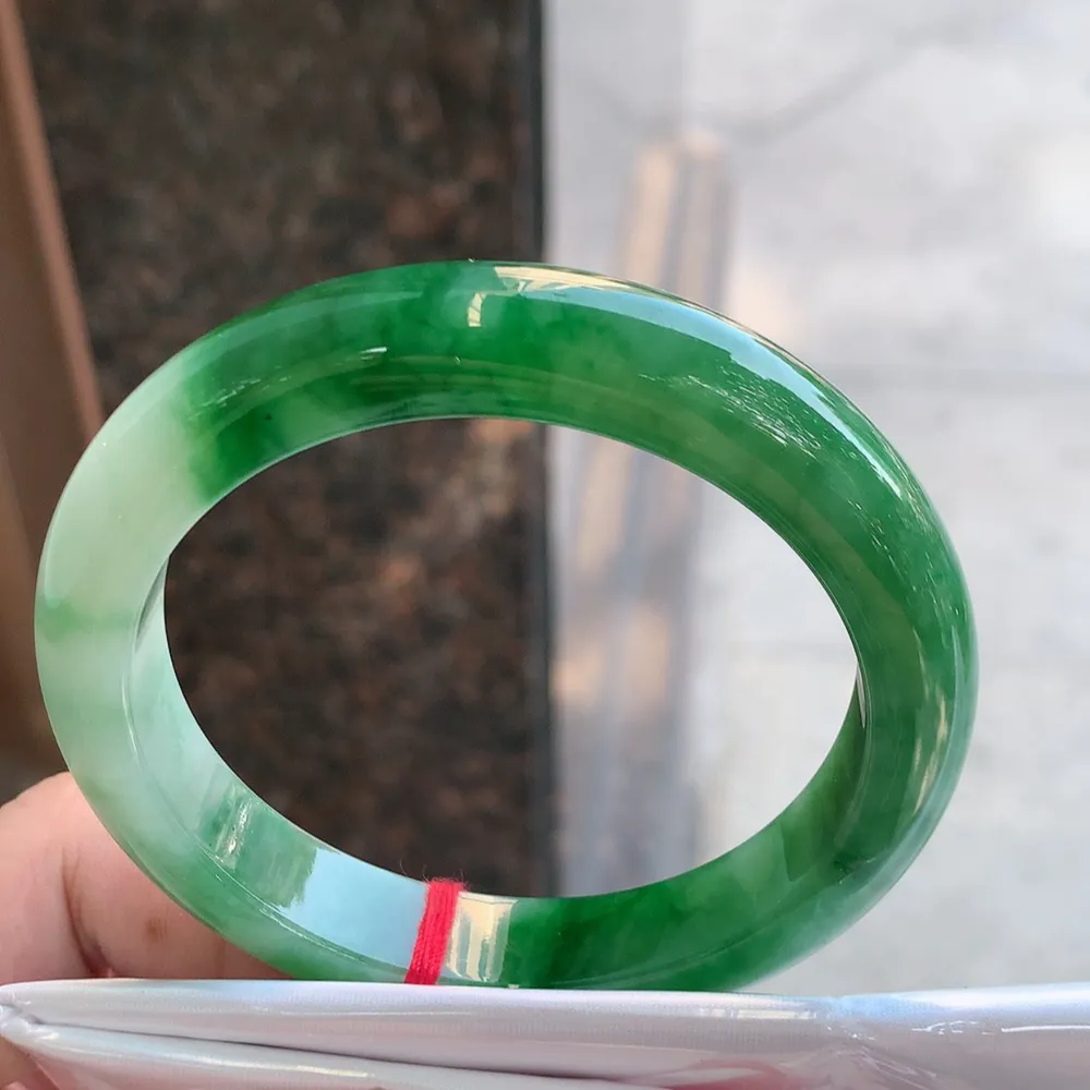 正圈一大节辣绿 无瑕 尺寸:60.1/12/9.1 色好