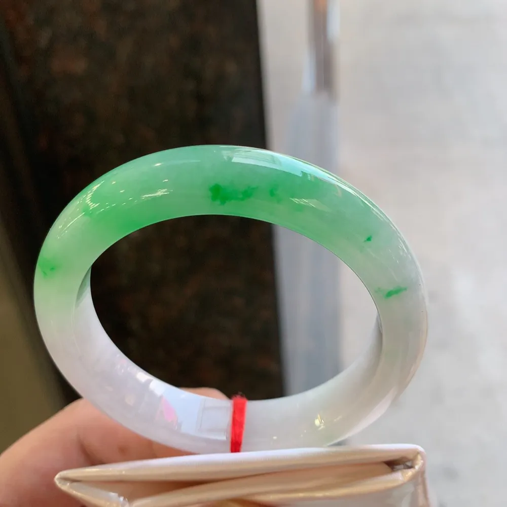 正圈冰阳绿淡淡紫 无瑕 尺寸:56.1/12.3/8.9 色好🥰🥰