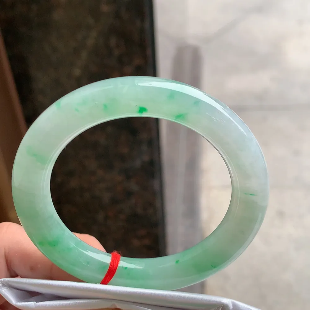 圆条冰糯阳绿 微细纹 尺寸:57.1/11.3 色好🥰🥰