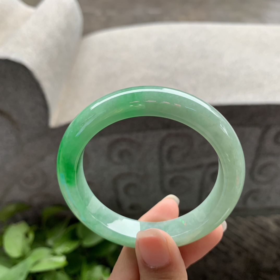 小圈口52.4-11.5-8.7 【辣绿正圈手镯】正圈52 53可戴