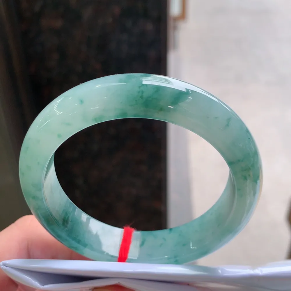 正圈冰飘花 无瑕 尺寸:60.1/14.5/9.5 花美