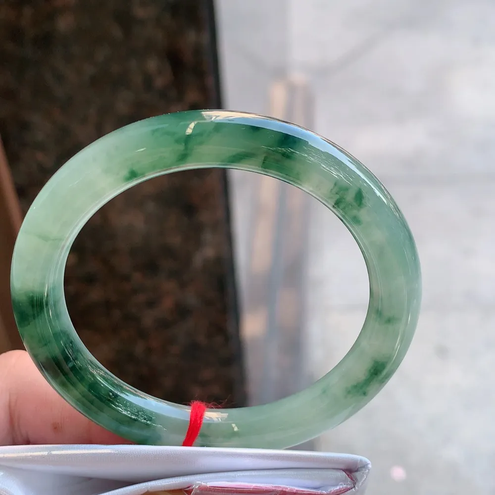 圆条冰飘花 无瑕 尺寸:55.1/9.2 花美