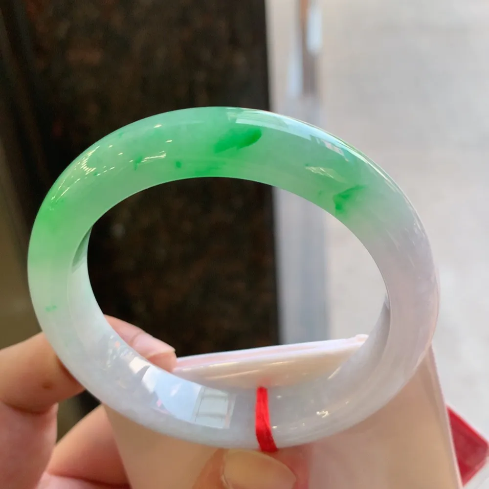 正圈冰阳绿淡淡紫 无瑕 尺寸:56.1/12.3/8.9 色好🥰🥰