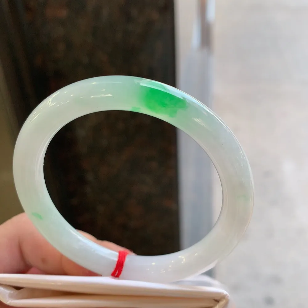 圆条冰阳绿 无瑕 尺寸:53.7/8.5 色好