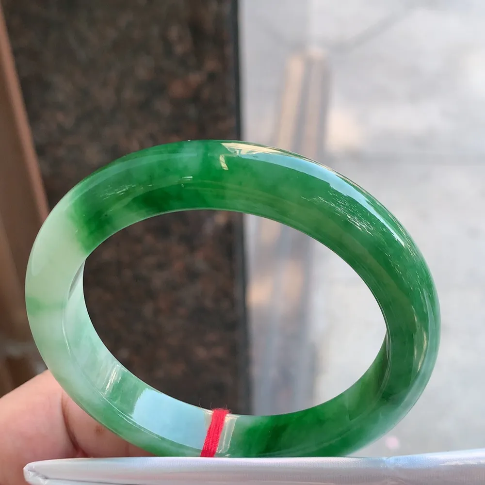 正圈一大节辣绿 无瑕 尺寸:60.1/12/9.1 色好