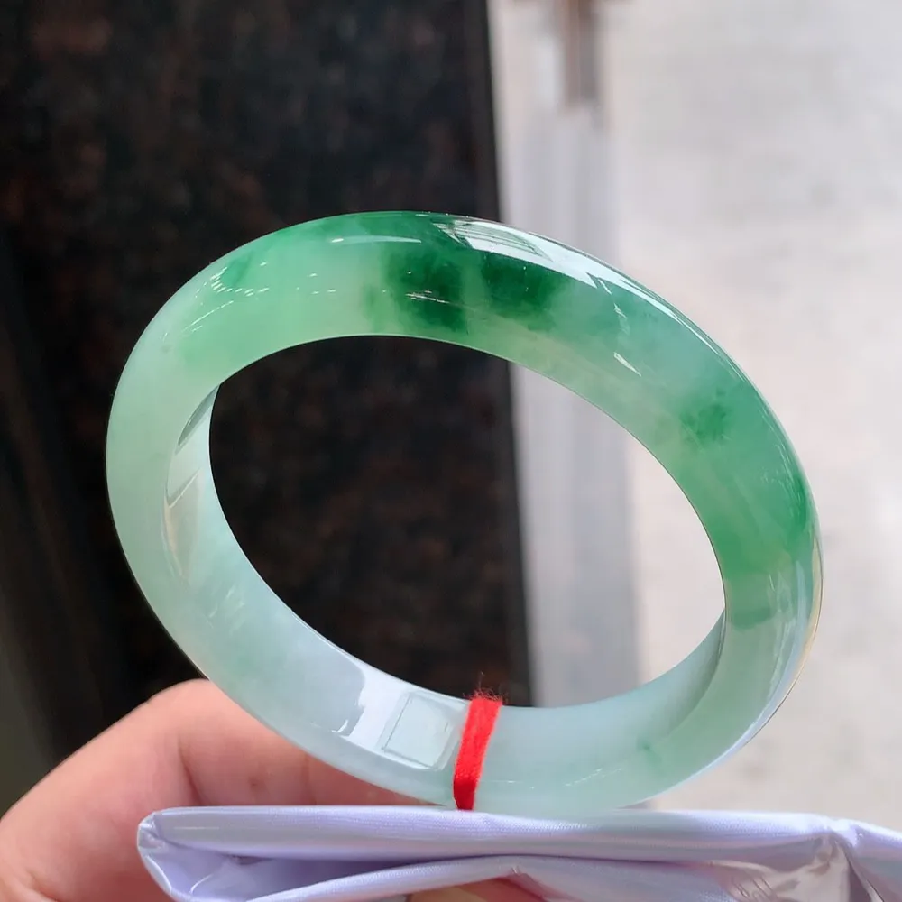 正圈冰辣绿 微细纹 尺寸:56.8/12.4/8.1 种色兼备🥰🥰