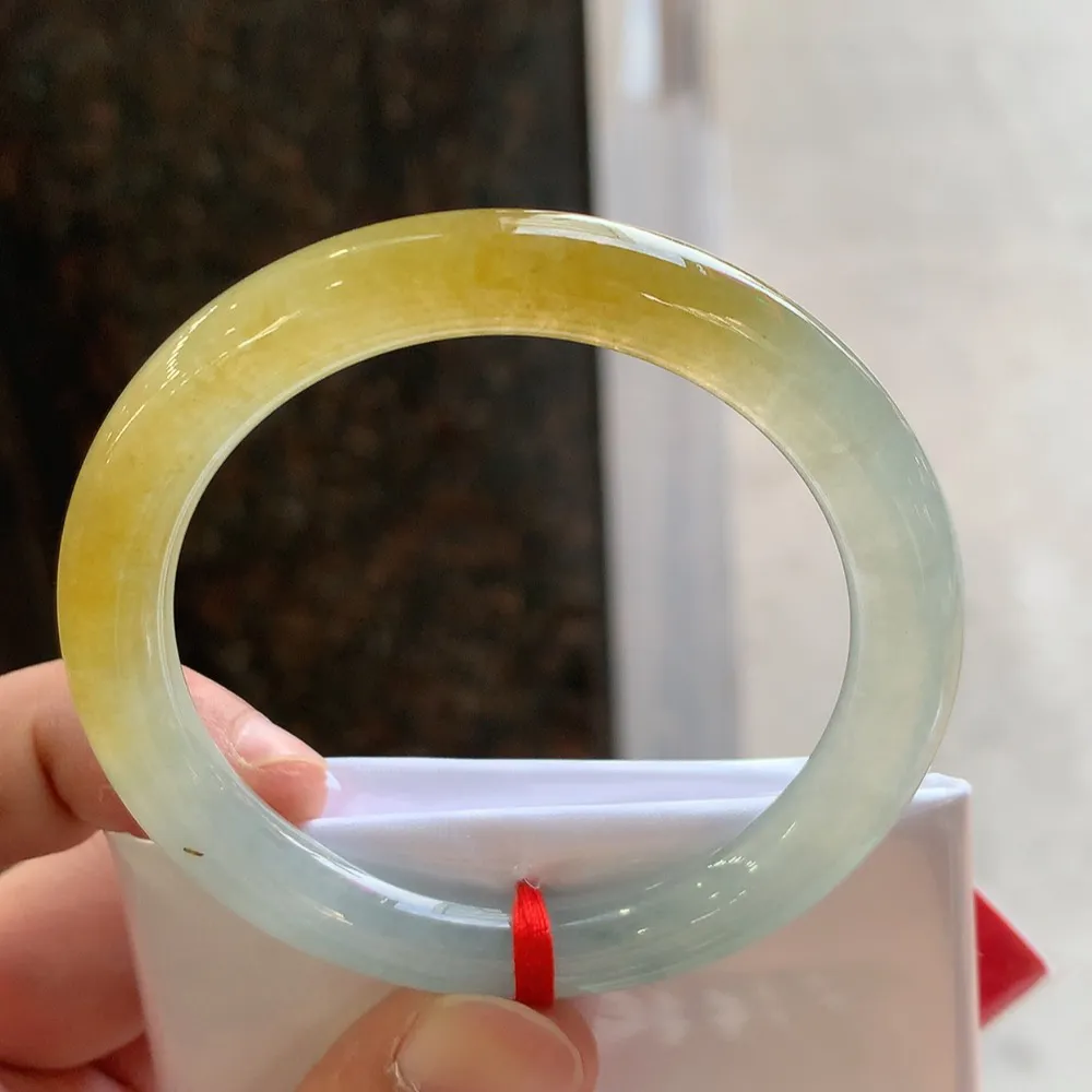 圆条高冰黄翡 无瑕 尺寸:52.6/8.4 种色兼备