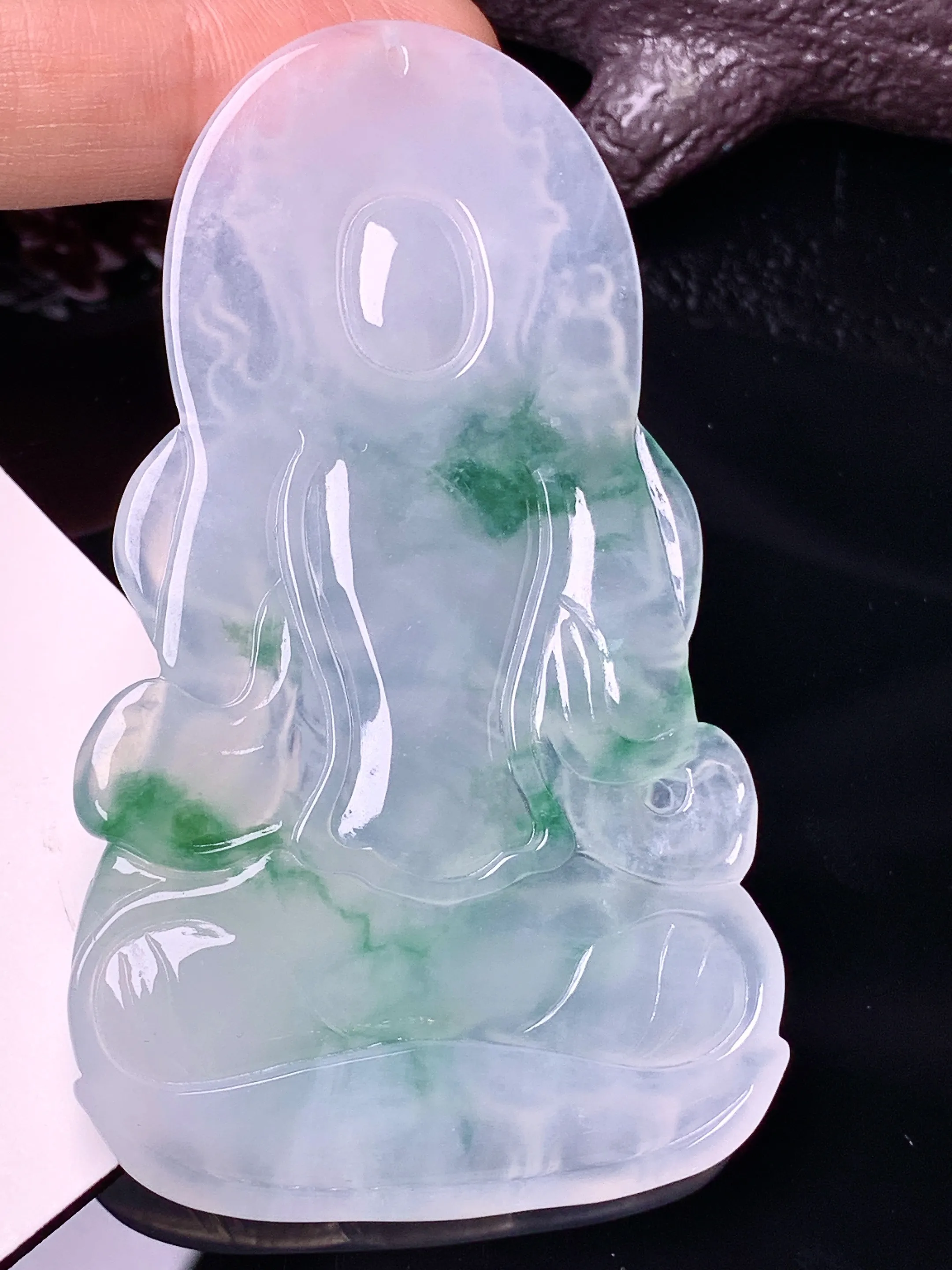 飘绿度母观音菩萨吊坠 玉质细腻 水润亮眼 色泽艳丽 整体尺寸73.3*43.7*5.2