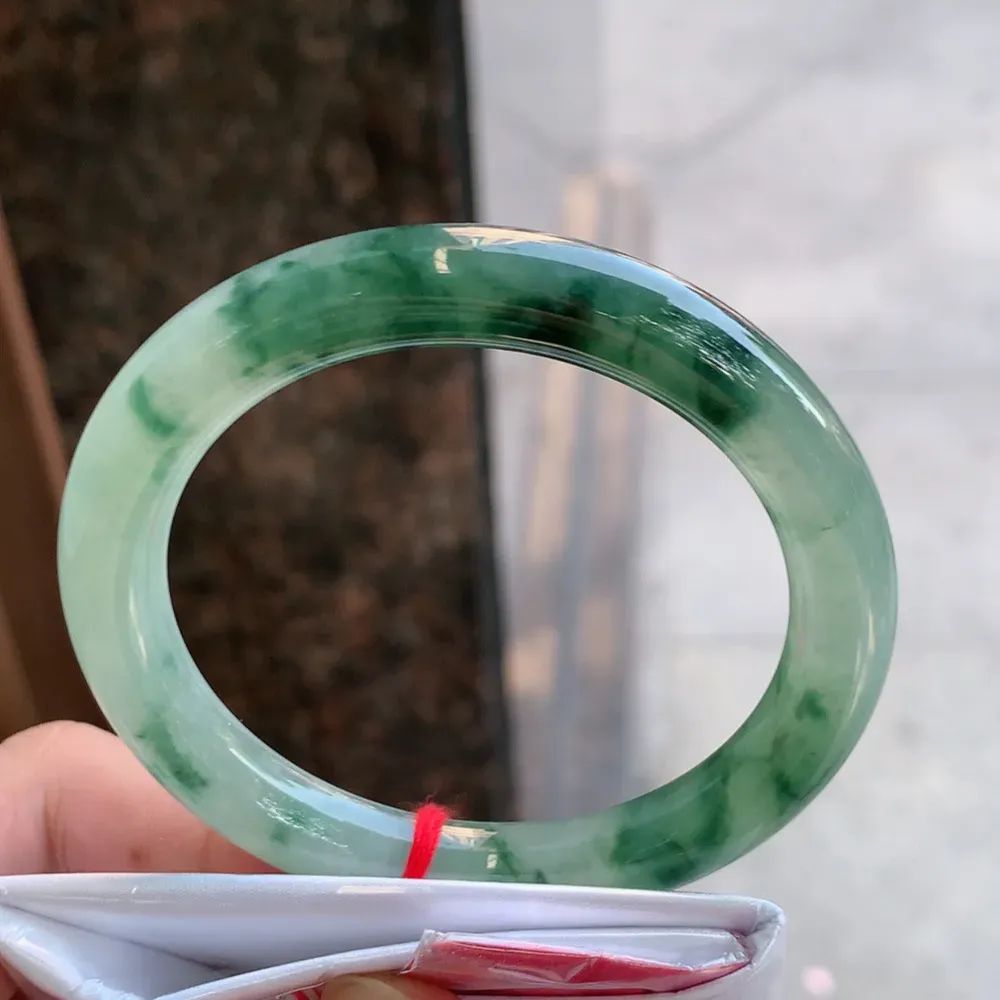 圆条冰飘花 无瑕 尺寸:55.1/9.2 花美