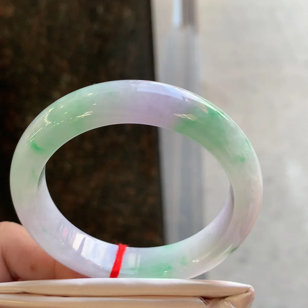 正圈冰糯春彩 无瑕 尺寸:52.4/12.4/8.4 色好