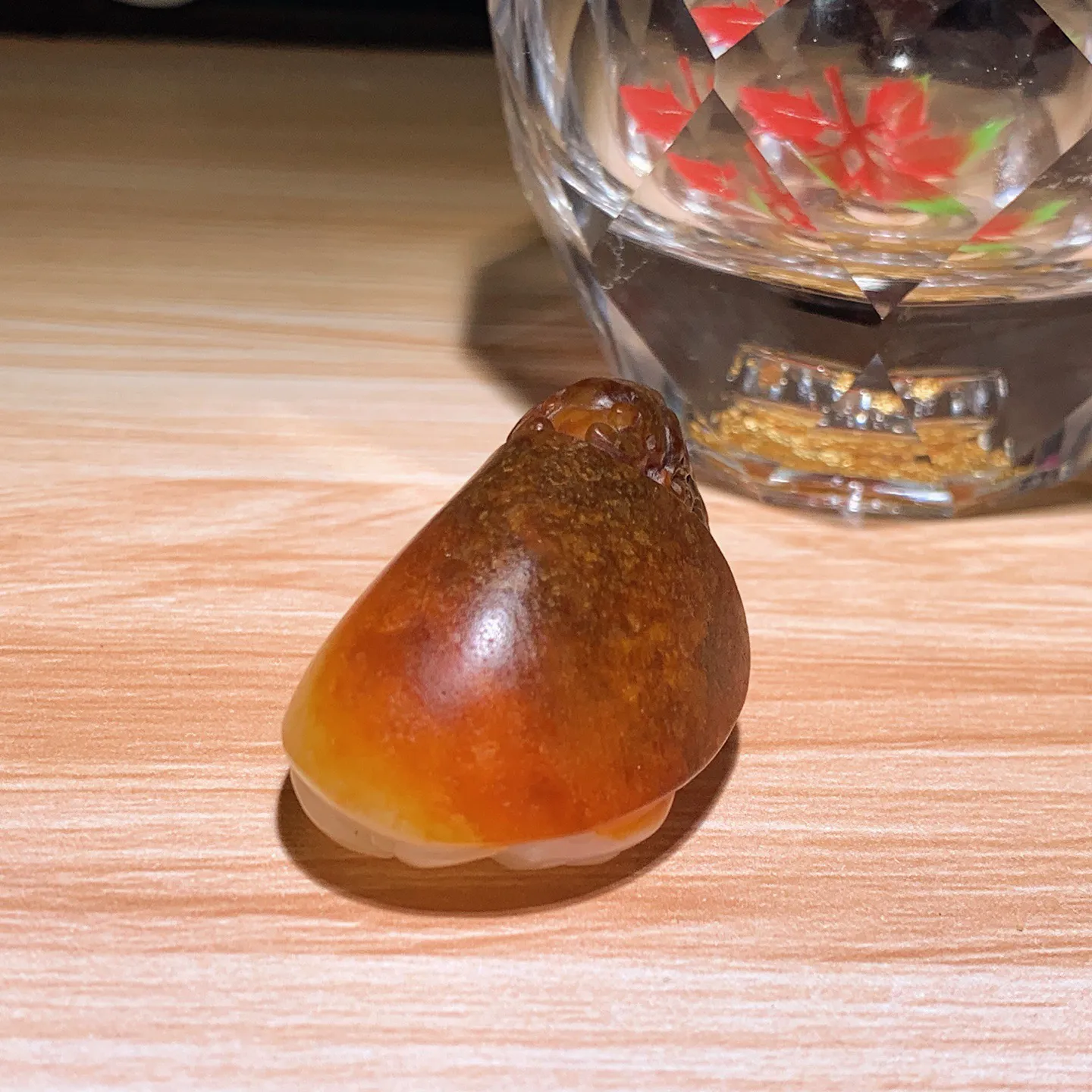 新疆和田玉籽料富贵长寿龙龟挂件。尺寸40/25/21重27.7克。玉质细腻油润。手推出油。佩戴高端典