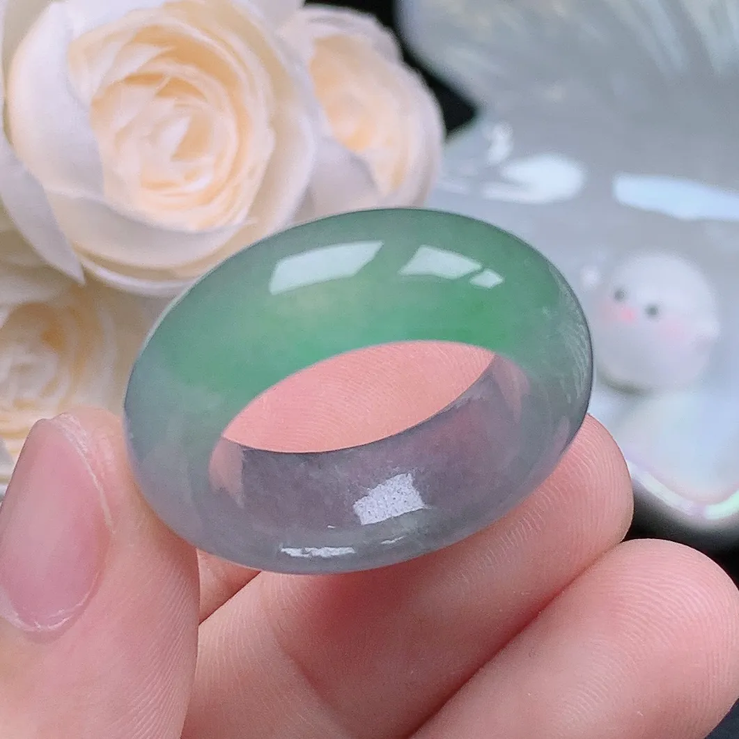 缅甸翡翠老坑冰种水润起胶半山水轮胎冰绿乌鸡戒指玉指环  水润通透 尺寸：20.4-9.6-5.2mm 24号圈口