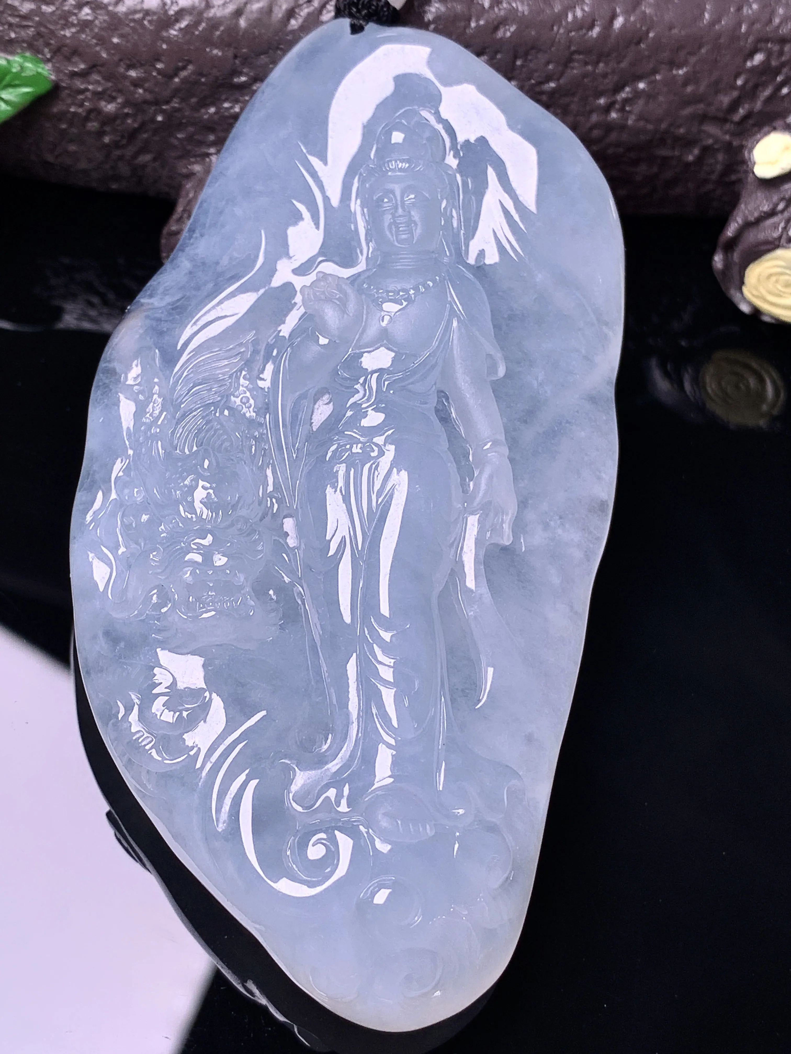 冰种文殊观音菩萨吊坠 玉质细腻 水润亮眼 色泽艳丽 整体尺寸82*42.8*12