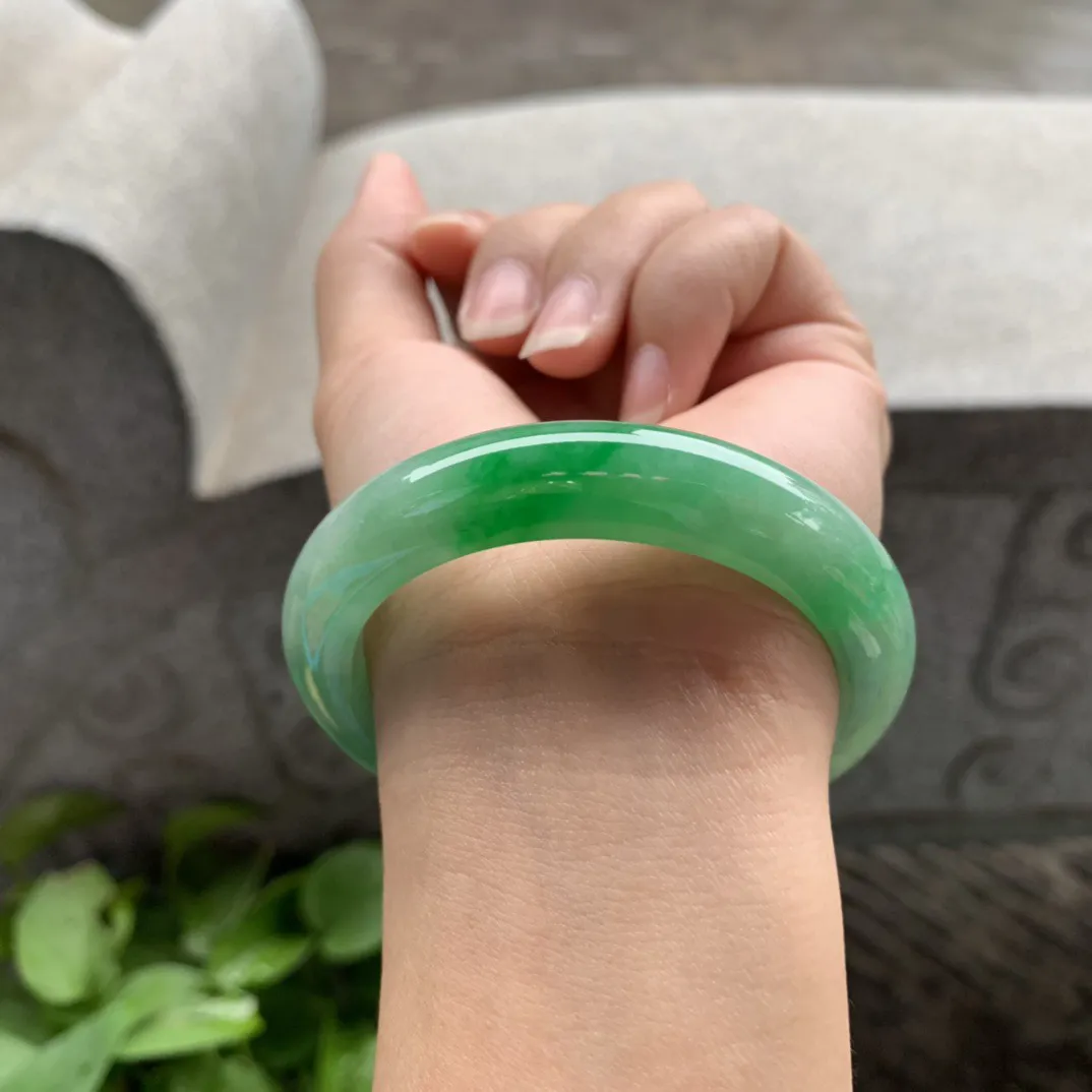 小圈口52.4-11.5-8.7 【辣绿正圈手镯】正圈52 53可戴