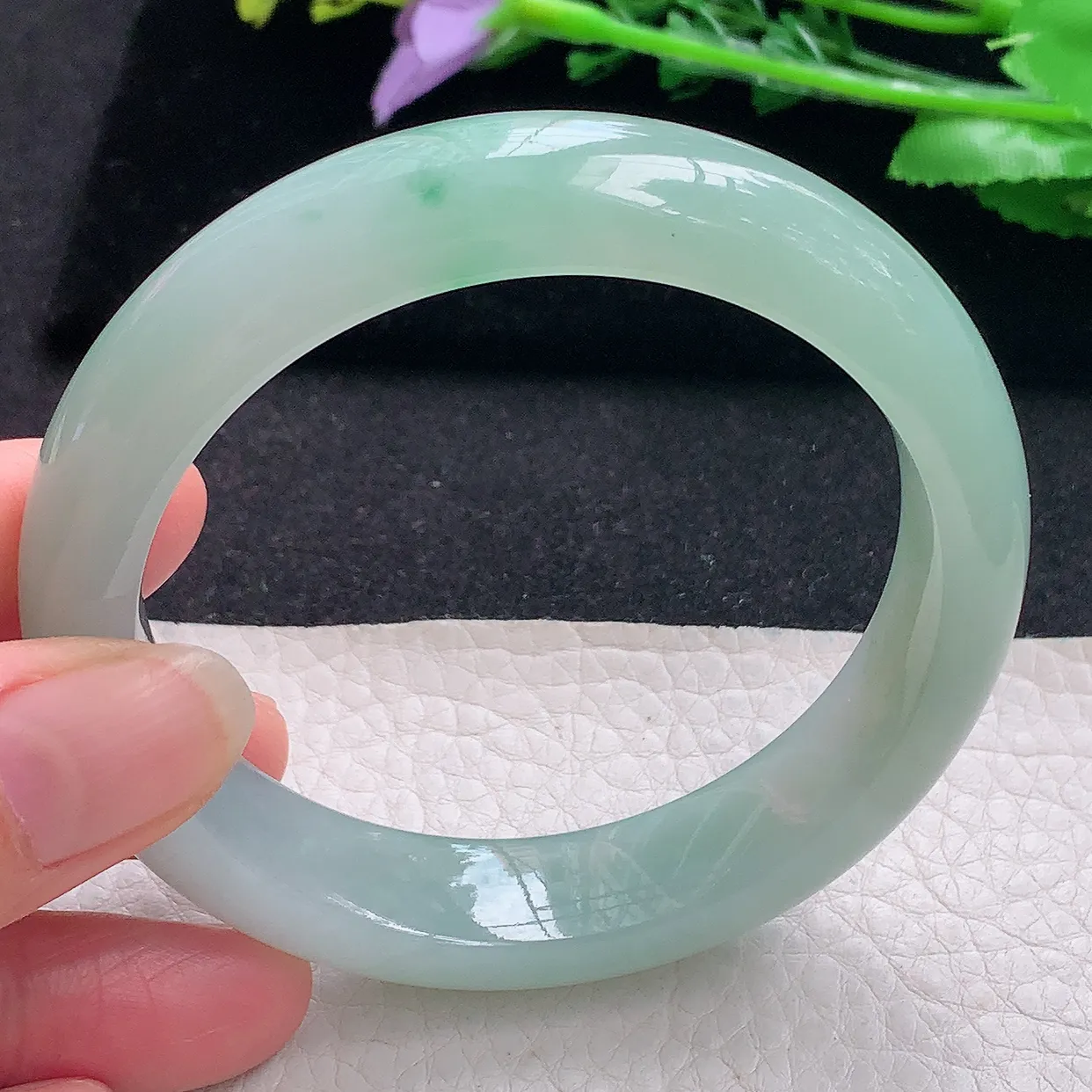 nr自然光59*13.8*8.8轮胎镯 翡翠a货玉手镯冰飘绿宽边珠宝玉手环