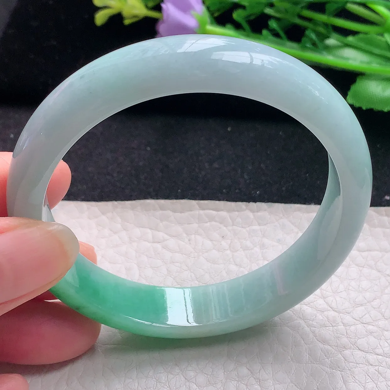 nr自然光57.5*12.5*9.3平安镯 翡翠a货玉手飘绿宽边珠宝玉手环