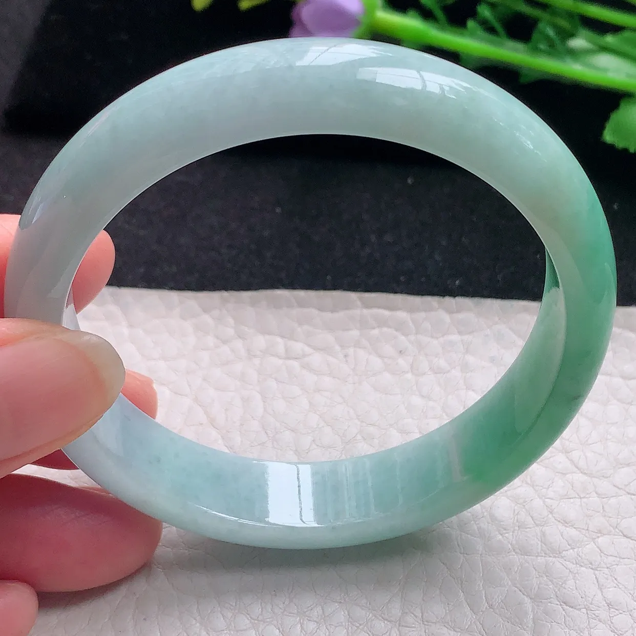 nr自然光57.5*12.5*9.3平安镯 翡翠a货玉手飘绿宽边珠宝玉手环