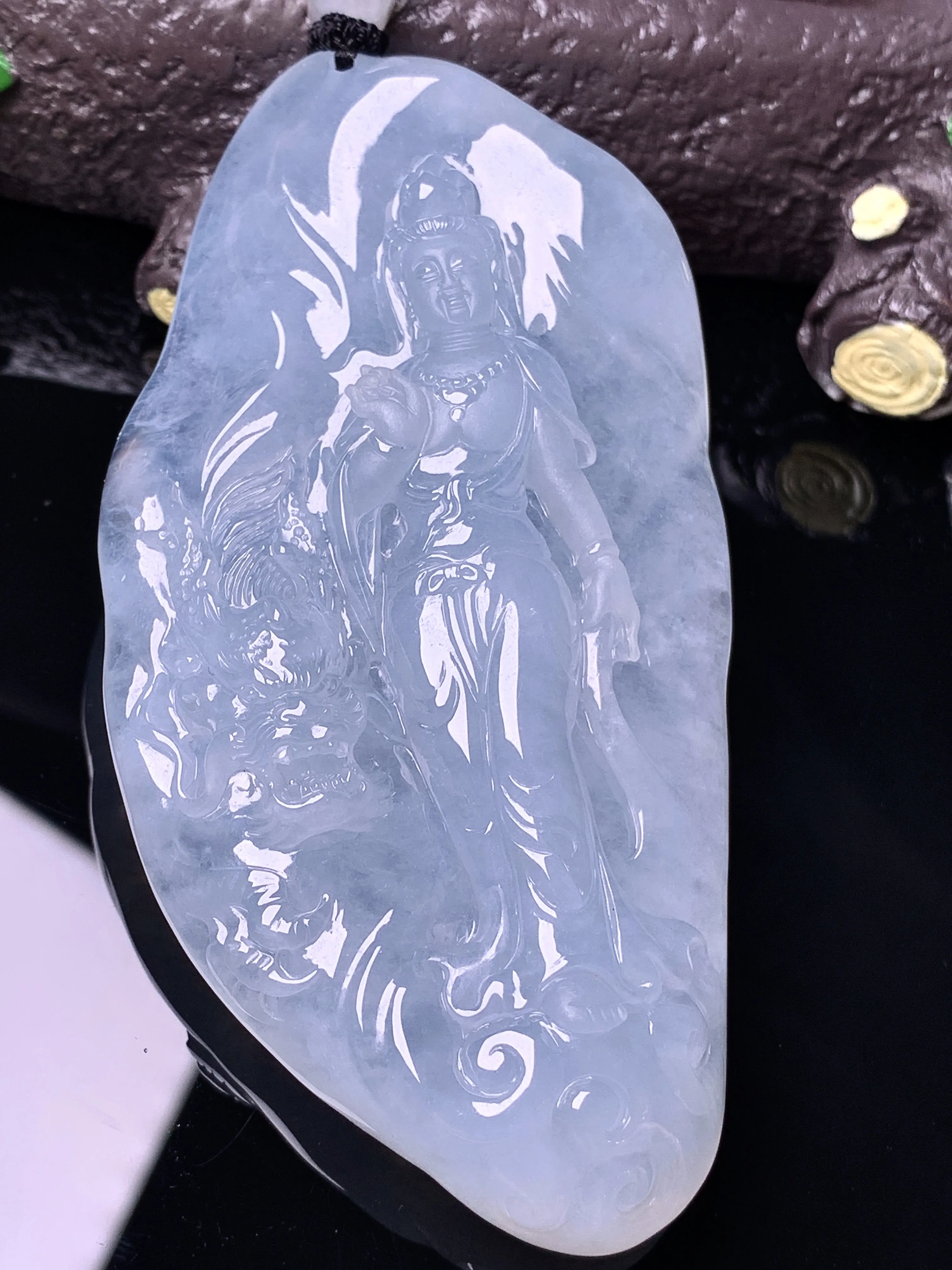 冰种文殊观音菩萨吊坠 玉质细腻 水润亮眼 色泽艳丽 整体尺寸82*42.8*12