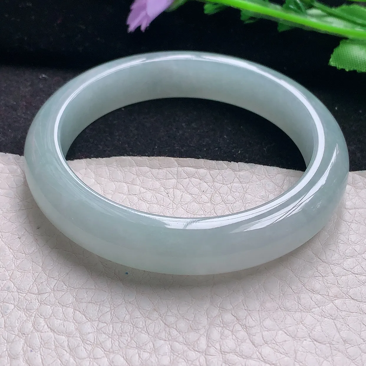 nr自然光58*12*8.5平安镯 翡翠a货玉手镯白月光宽边珠宝玉手环