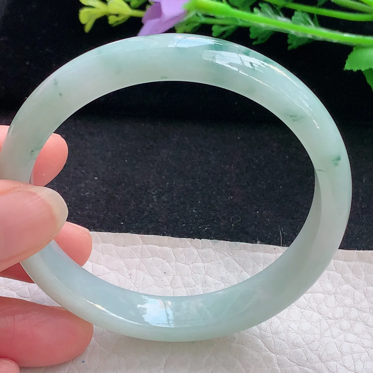 js自然光59*11*7平安镯 翡翠a货玉手镯冰飘花宽边珠宝玉手环