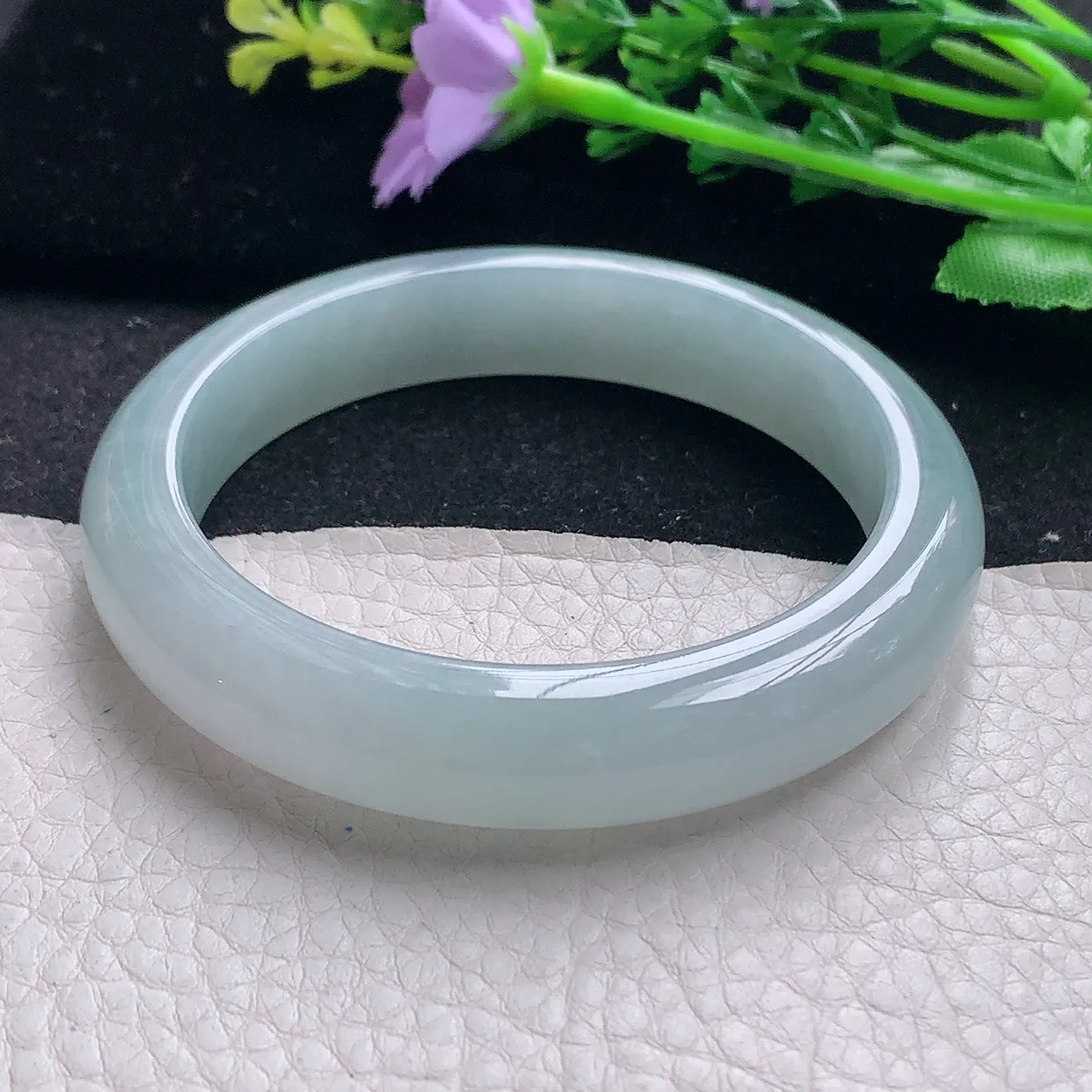 nr自然光58*12*8.5平安镯 翡翠a货玉手镯白月光宽边珠宝玉手环