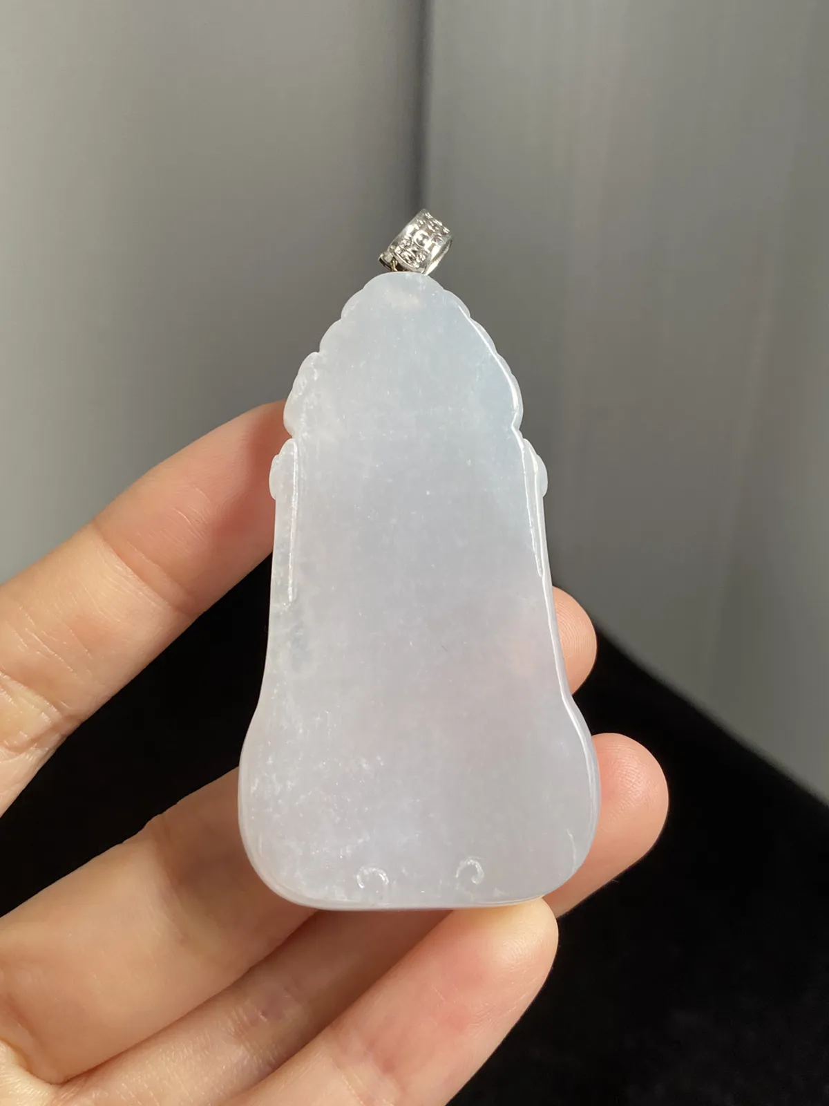 翡翠糯化种黄色翡翠，印记：G18K