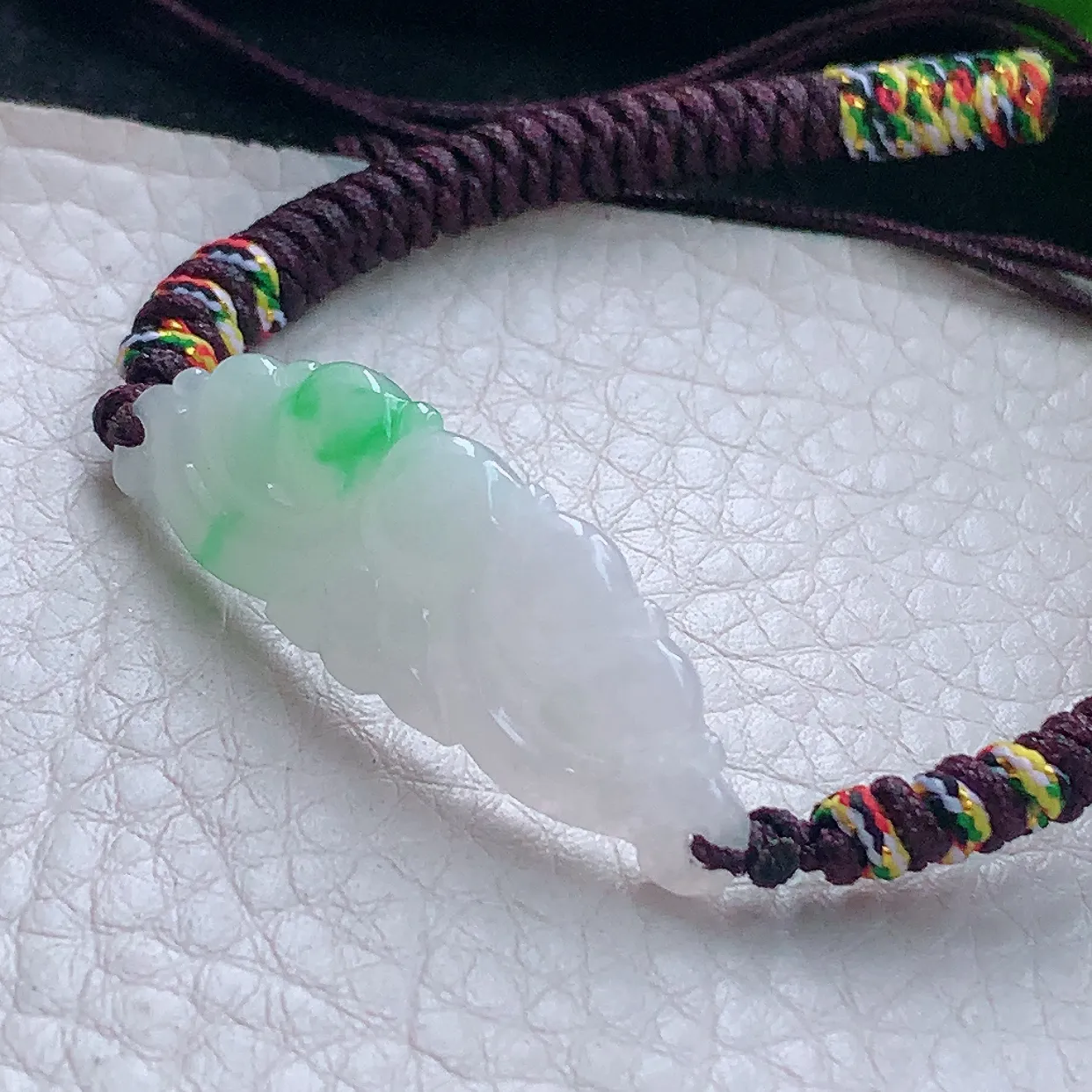 x54自然光37.5*12.2*3.2精雕翡翠a货飘绿气绵绵手牌玉手链 玉手串