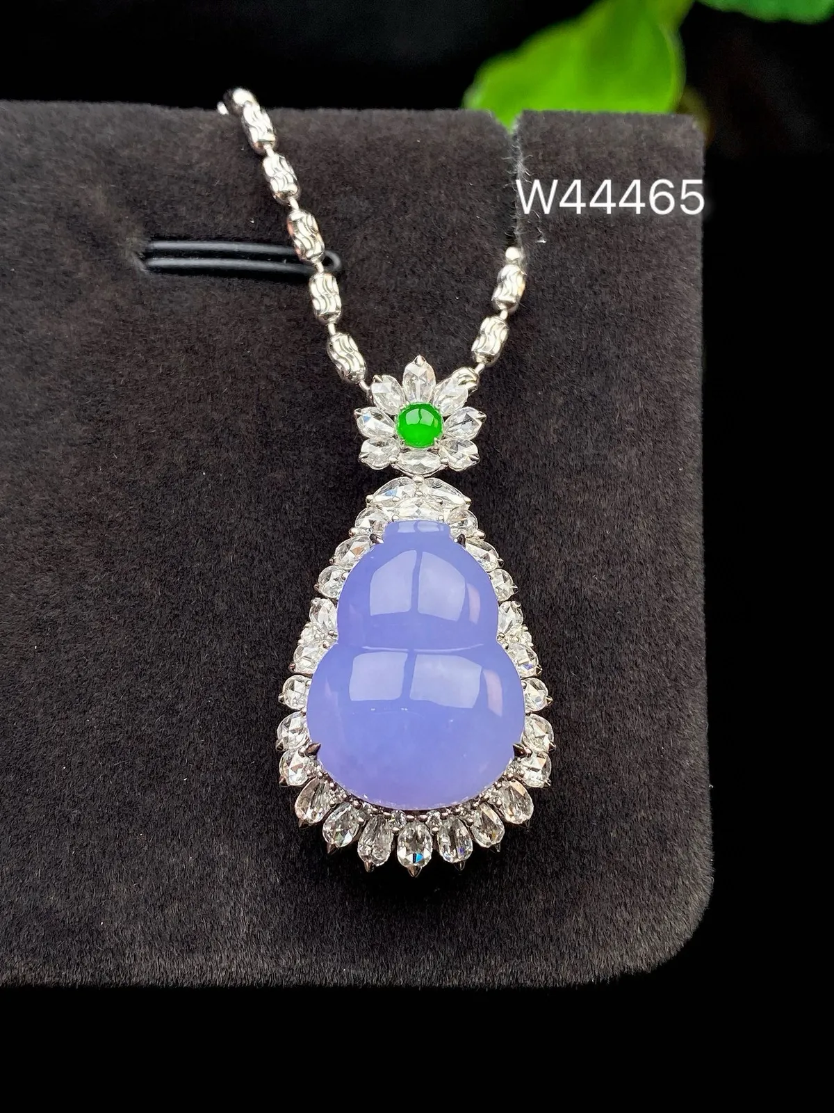 【冰种紫葫芦吊坠】质地细腻，冰透纯净，唯美漂亮，珍藏品质，18K金钻镶嵌，裸石尺寸18.2*13.8