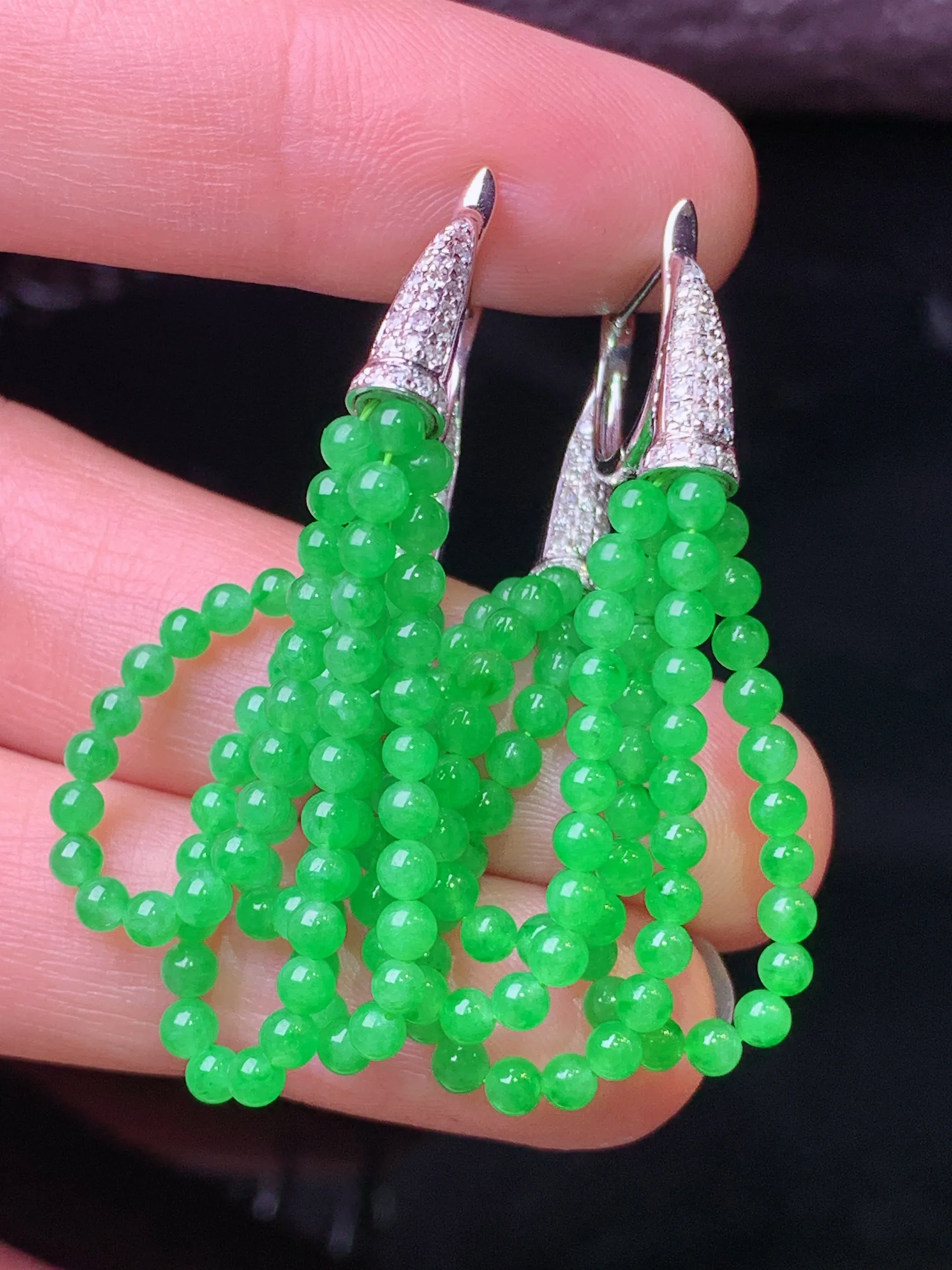 18k金钻镶嵌翠绿圆珠组合耳坠 玉质细腻 水润亮眼 色泽艳丽 整体尺寸43*2.5