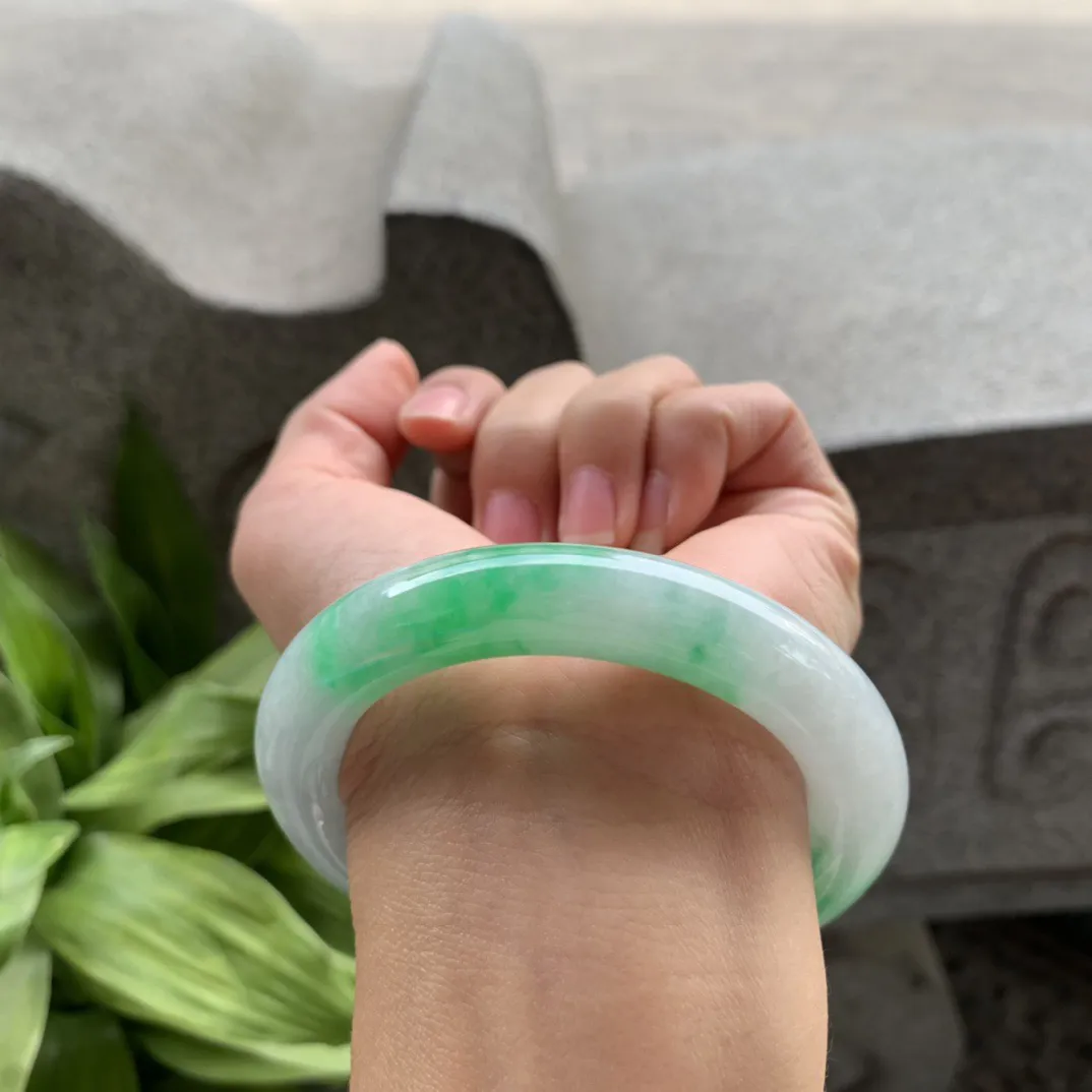 圈口55.1-11.5-11.2 【飘阳绿圆条手镯】圆条55 56可戴