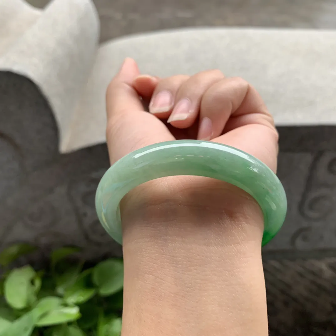 小圈口52.4-11.5-8.7 【辣绿正圈手镯】正圈52 53可戴