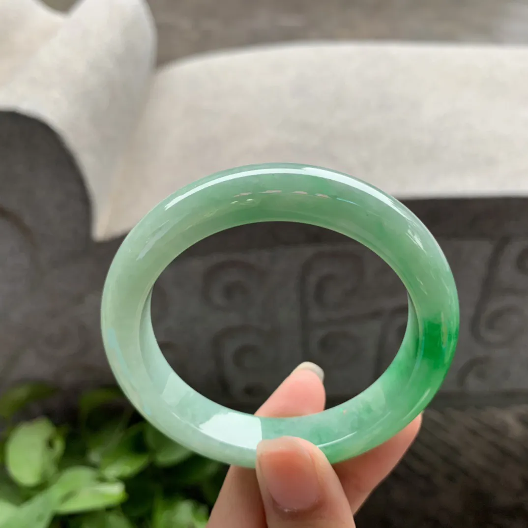 小圈口52.4-11.5-8.7 【辣绿正圈手镯】正圈52 53可戴