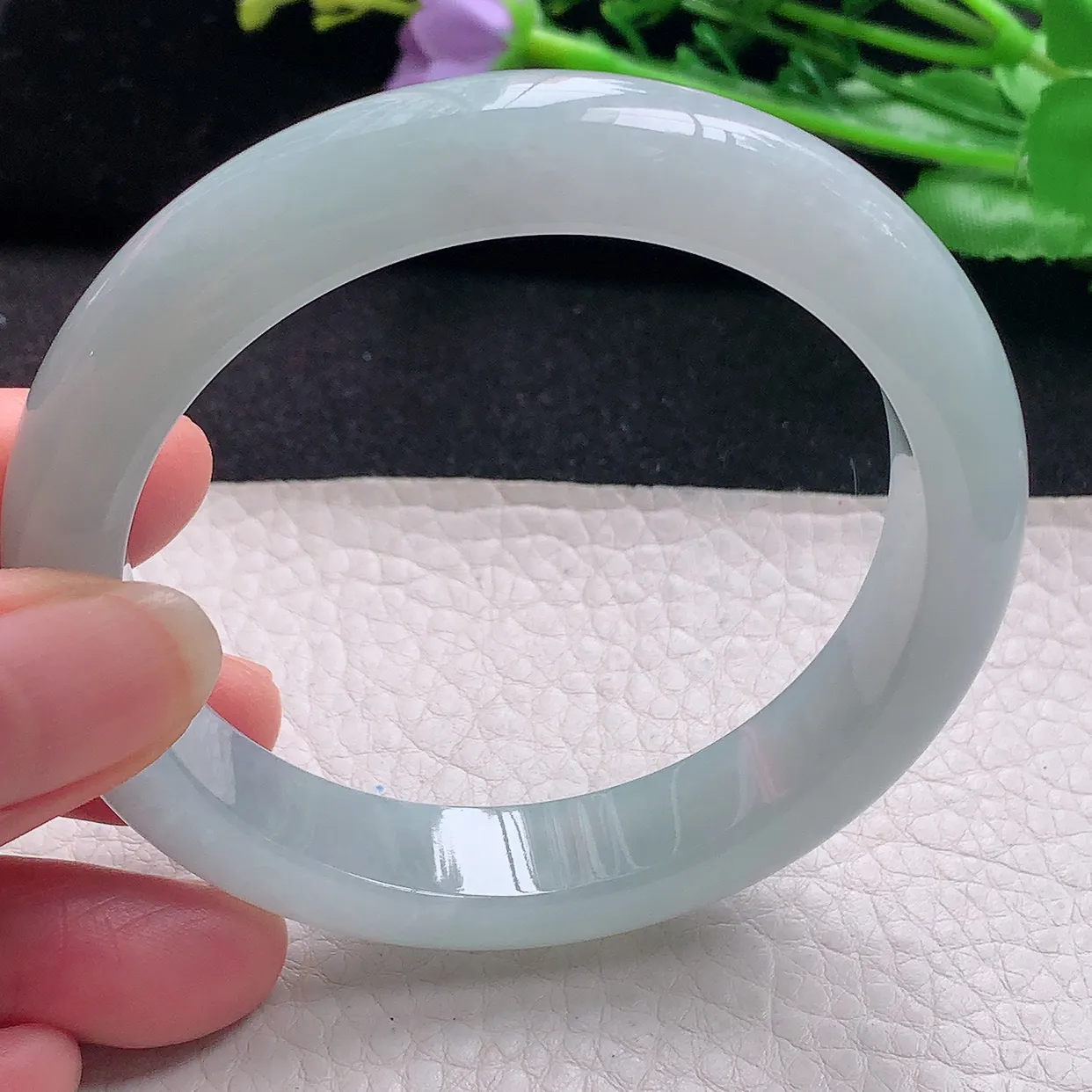 nr自然光58*12*8.5平安镯 翡翠a货玉手镯白月光宽边珠宝玉手环