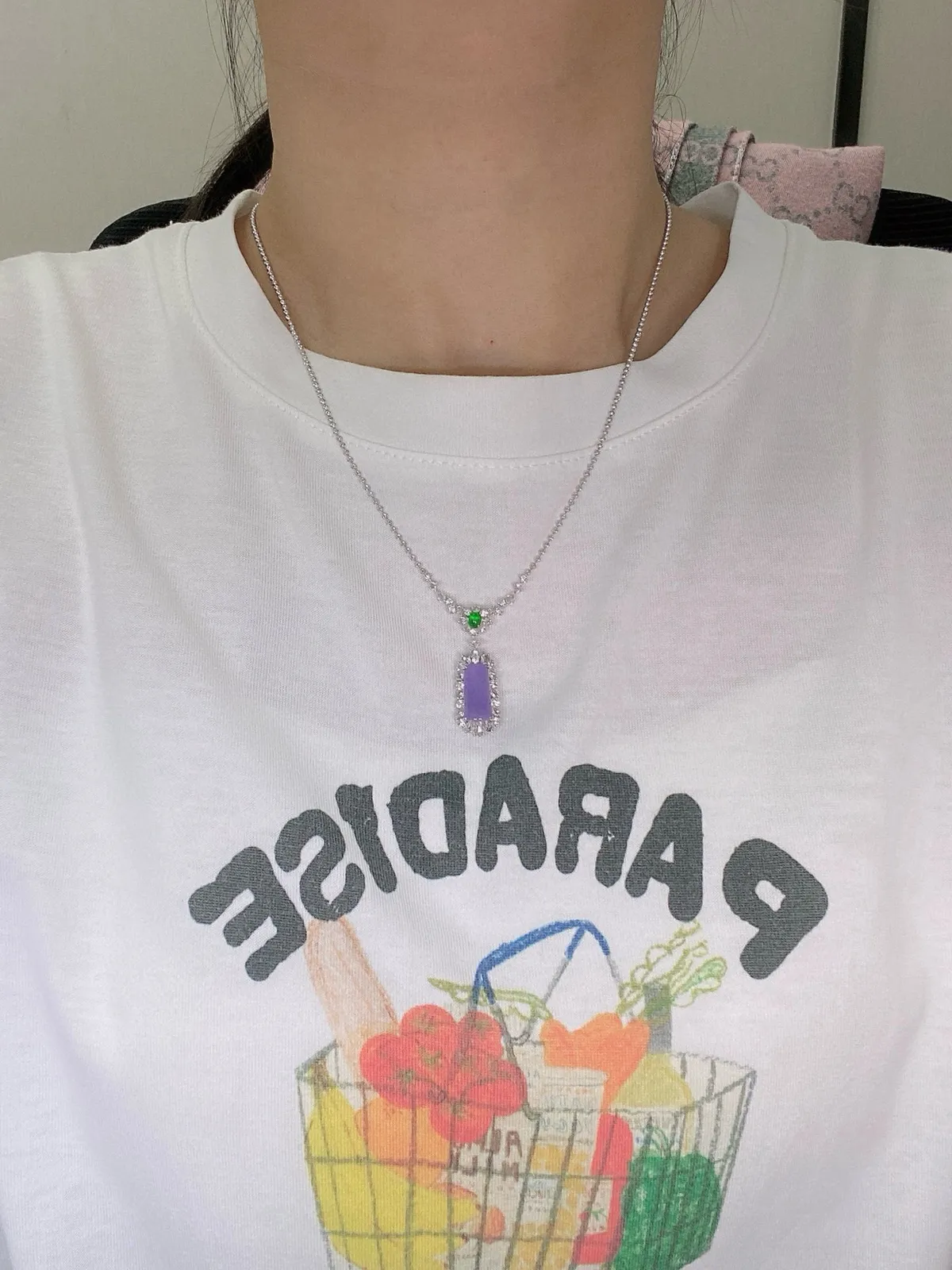 【冰种紫无事柱吊坠】质地细腻，光泽度不错，18k金钻镶嵌，裸石尺寸13*6.2*2.7毫米