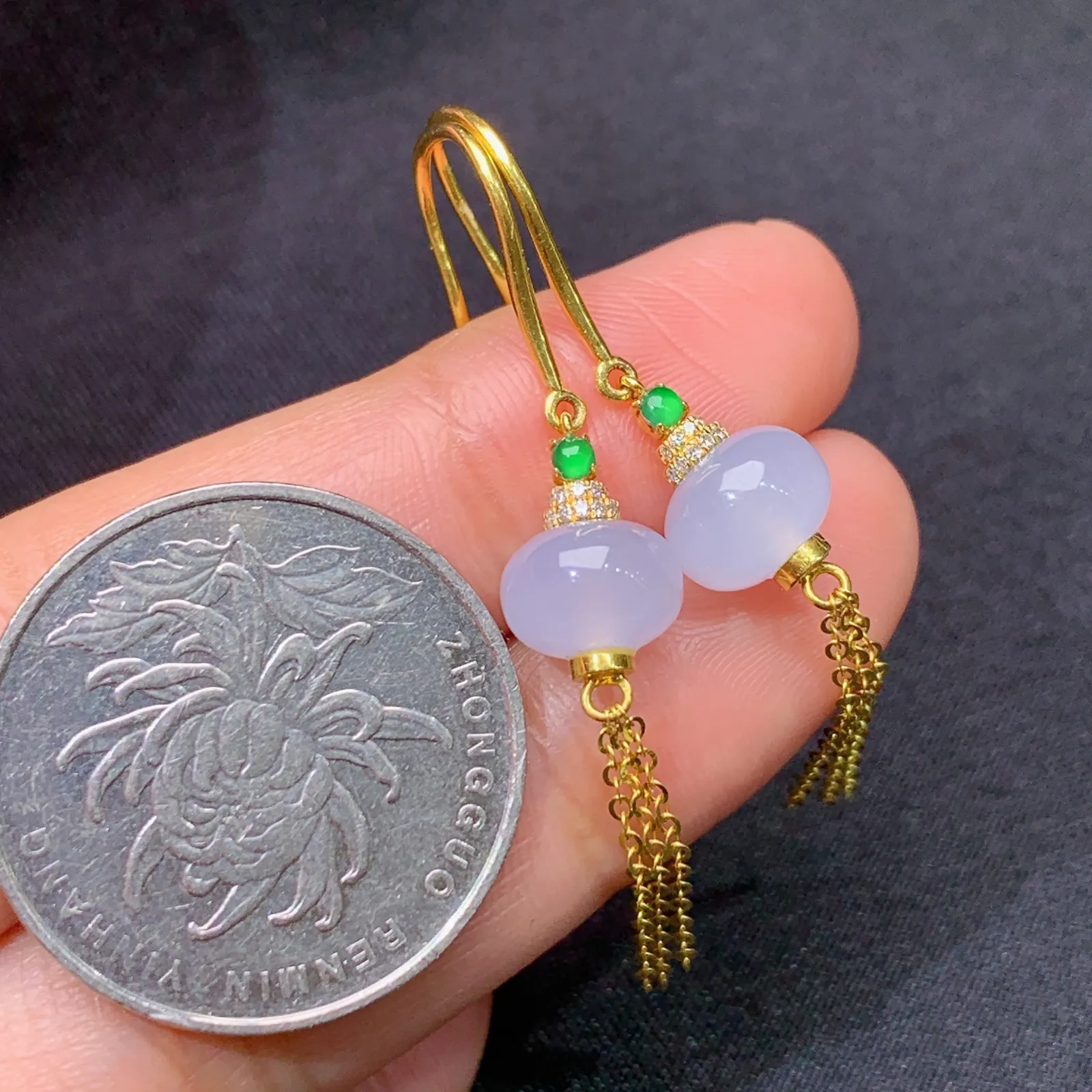 冰淡紫罗兰圆珠耳坠，18k金镶嵌，温润细腻，颜色鲜甜，By1 尺寸7.4*4.5