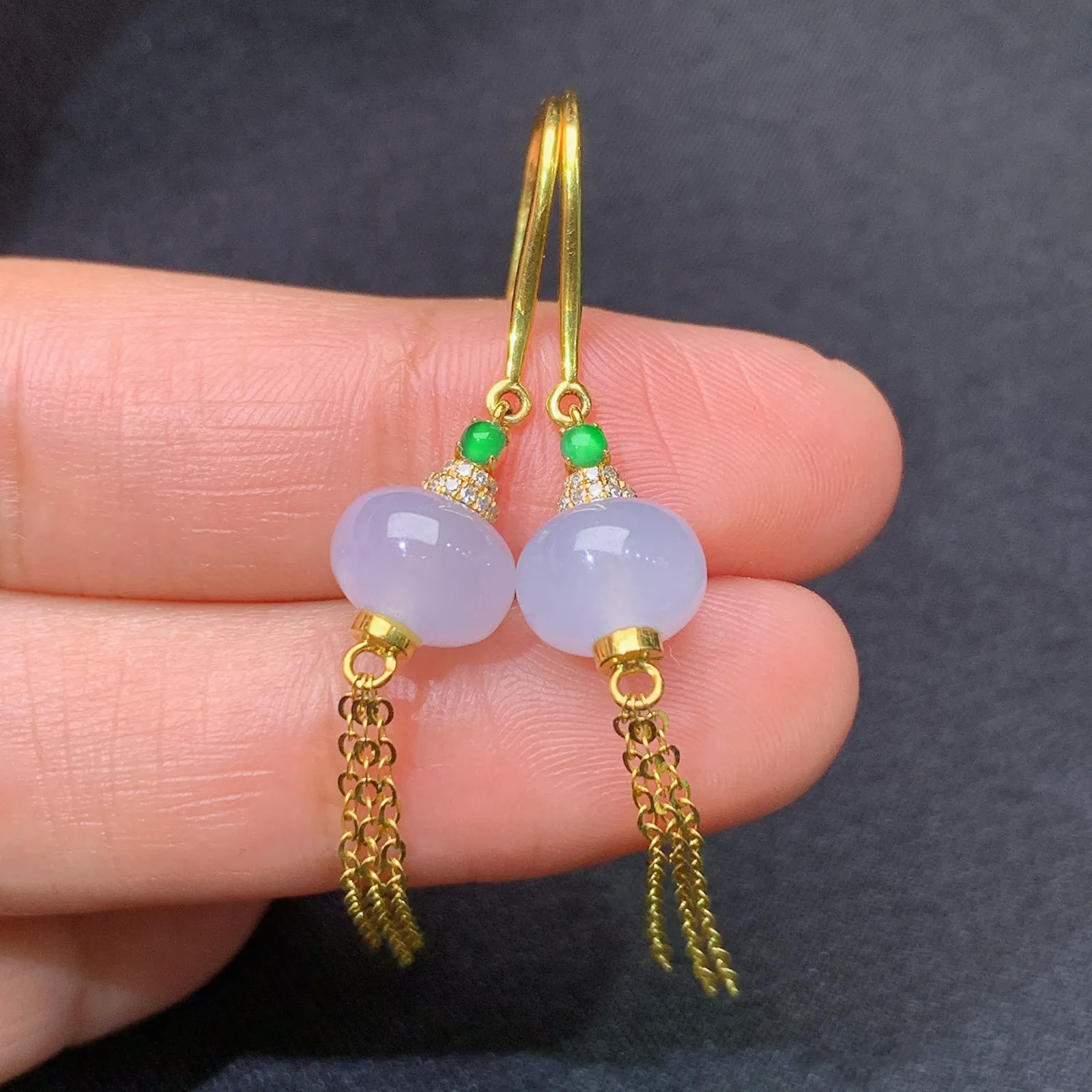 冰淡紫罗兰圆珠耳坠，18k金镶嵌，温润细腻，颜色鲜甜，By1 尺寸7.4*4.5