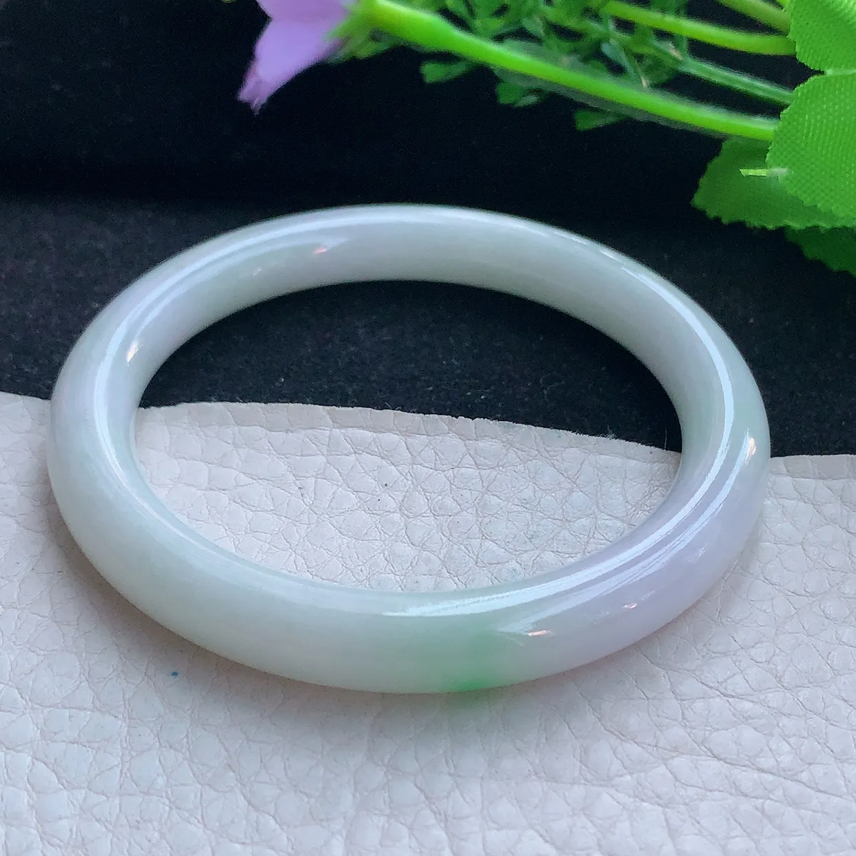 xx自然光54*8.2美人镯 翡翠a货玉手镯淡春带彩圆条珠宝玉手环