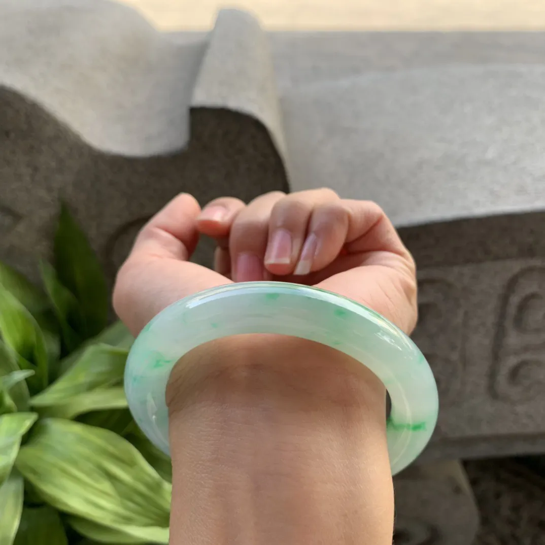 圈口57-11.8-11.3 【飘绿花圆条手镯】圆条57 58可戴