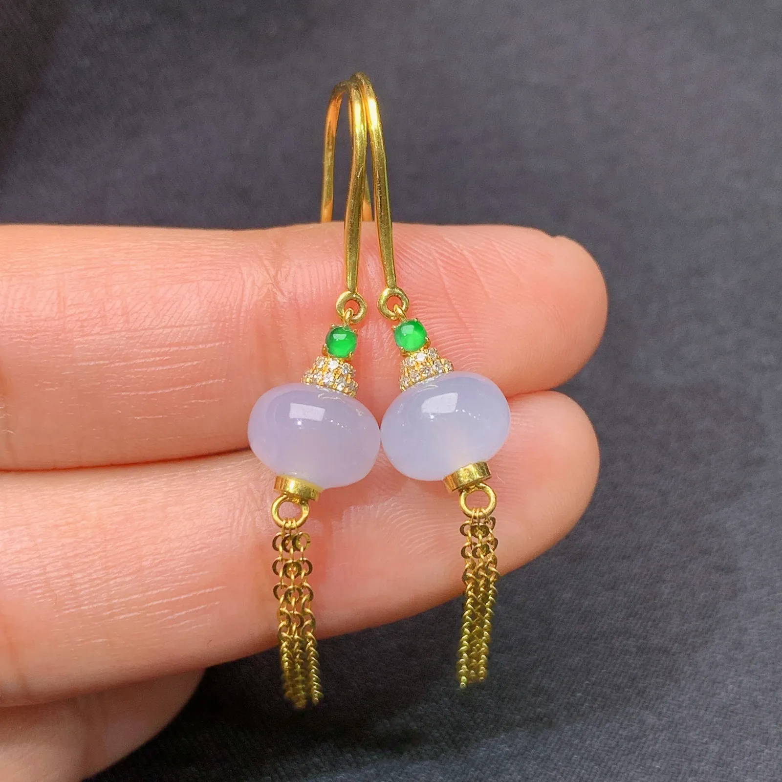 冰淡紫罗兰圆珠耳坠，18k金镶嵌，温润细腻，颜色鲜甜，By1 尺寸7.4*4.5