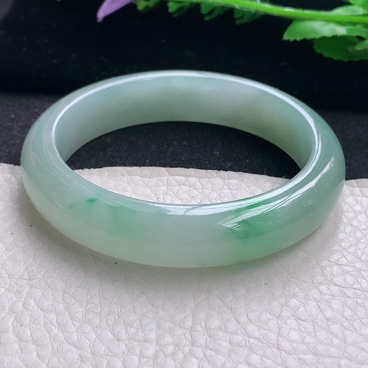 nr自然光59*13.8*8.8轮胎镯 翡翠a货玉手镯冰飘绿宽边珠宝玉手环